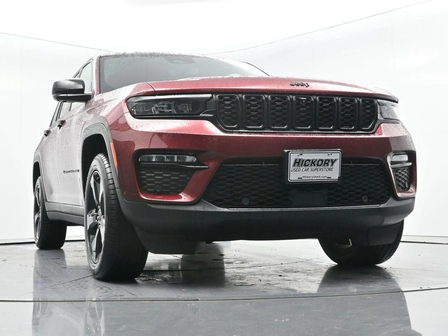 Used 2023 Velvet Red Pearlcoat Jeep Limited image 47