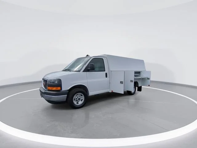 New 2025 Summit White GMC 1WT image 4