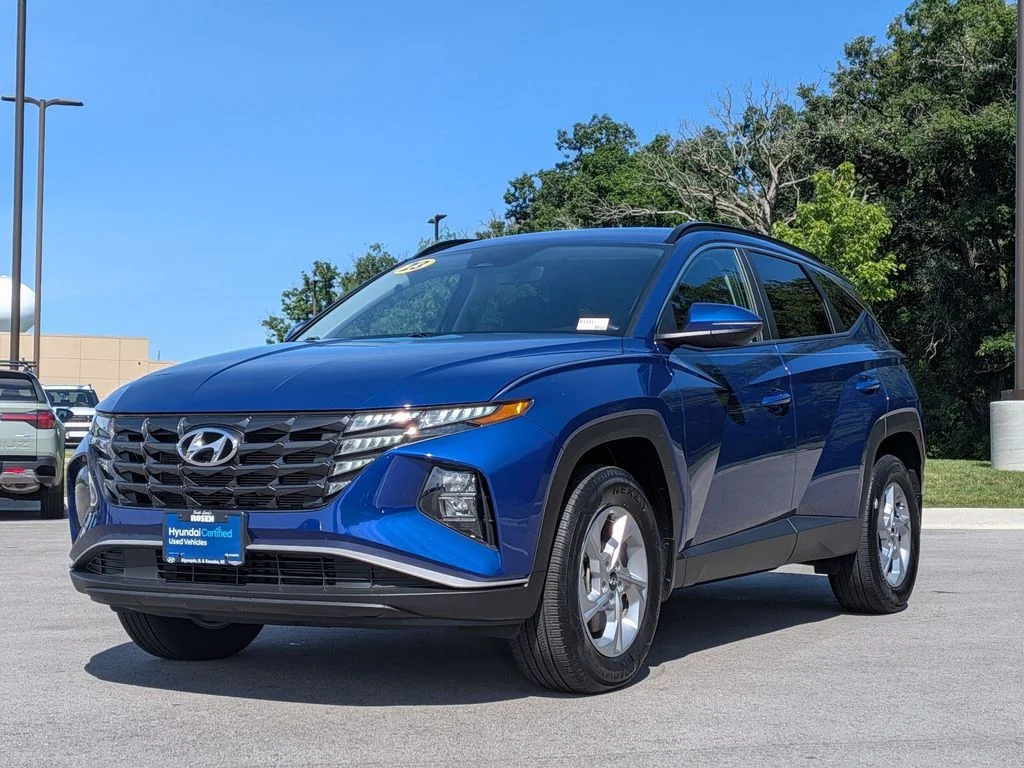 Used 2023 Blue Hyundai SEL image 3