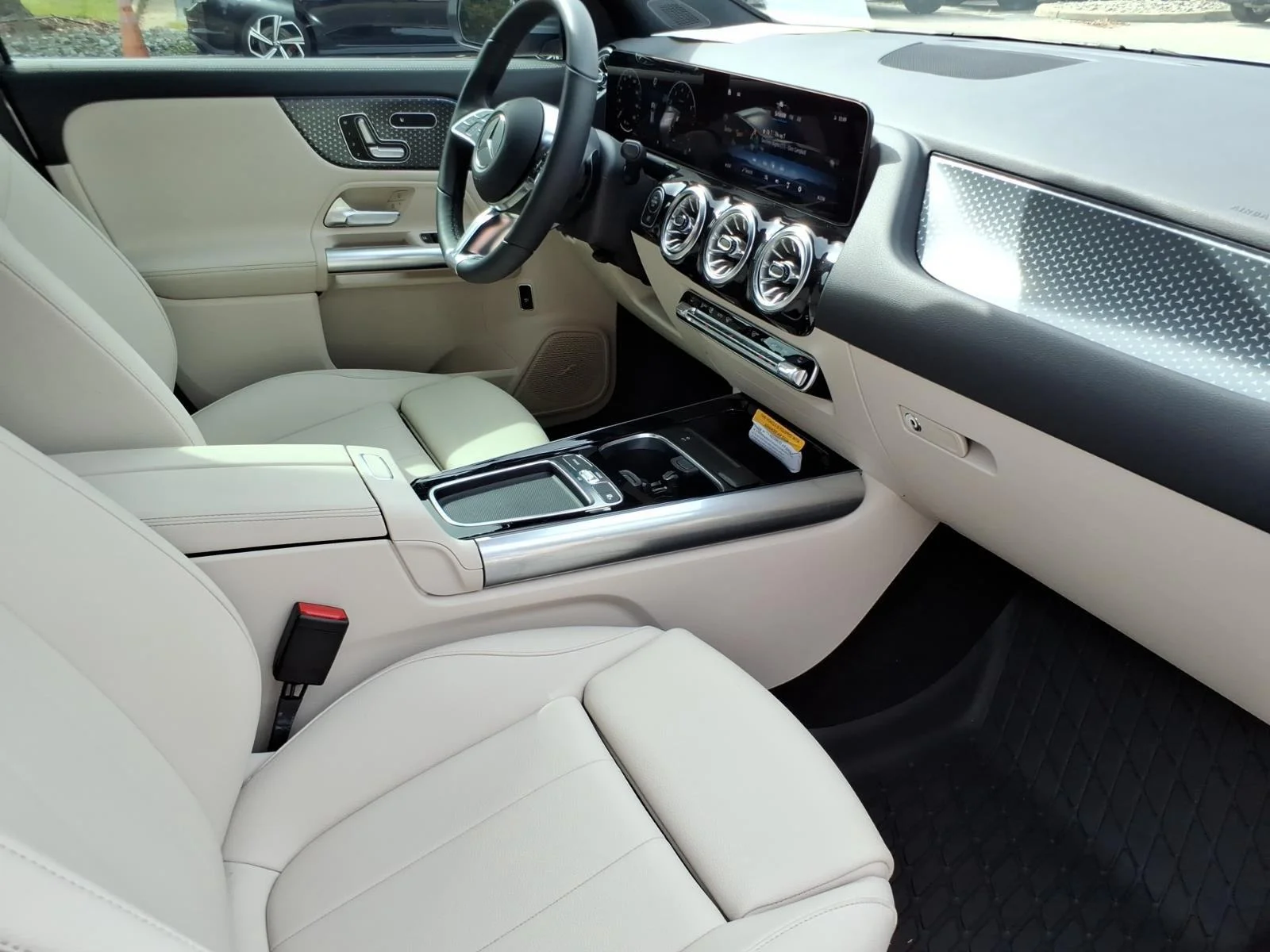 Certified Used 2026 Cirrus Silver Metallic Mercedes-Benz GLA 250 image 26