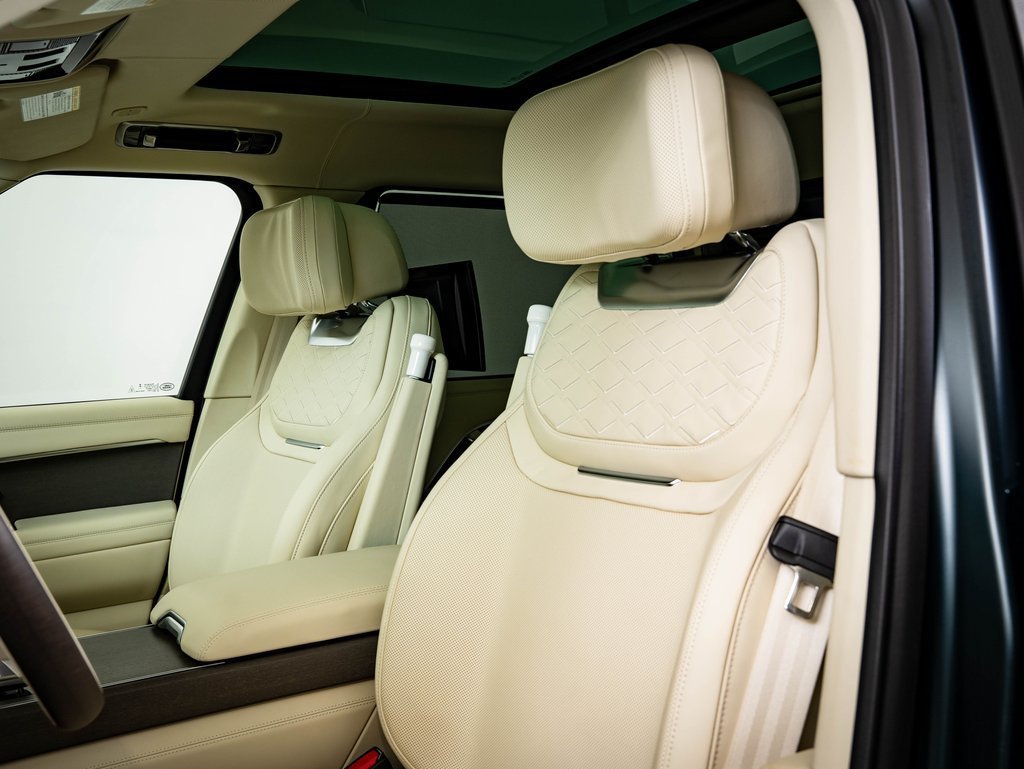 2026 Land Rover Range Rover SV - Photo 20