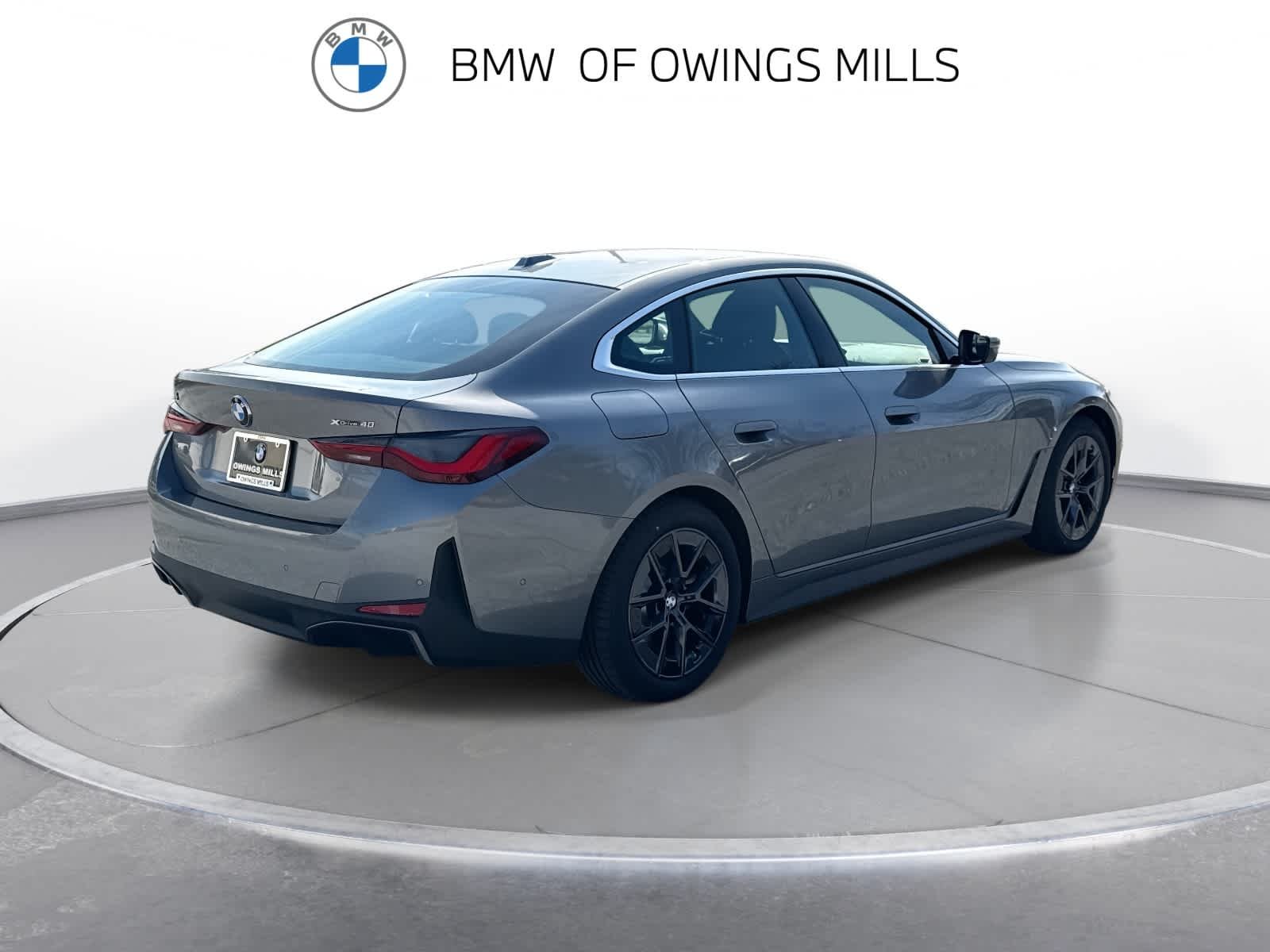 New 2026 Skyscraper Grey Metallic BMW xDrive40 image 9