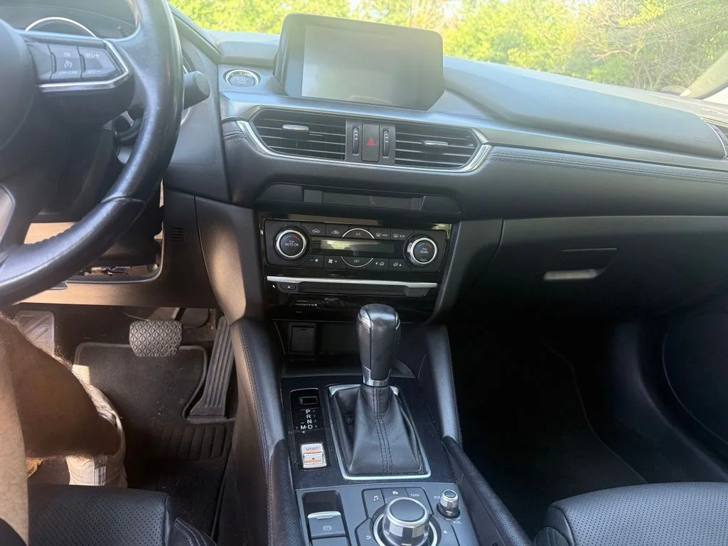 Used 2017 Soul Red Metallic Mazda Touring image 8