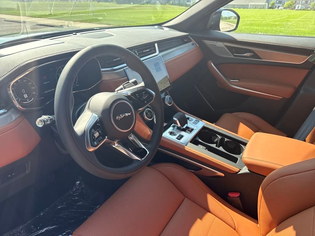 2026 Jaguar F-Pace R-Dynamic S - Photo 12