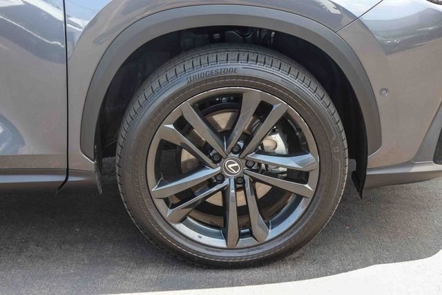 Used 2025 CLOUDBURST GRAY Lexus 450h+ Luxury image 10