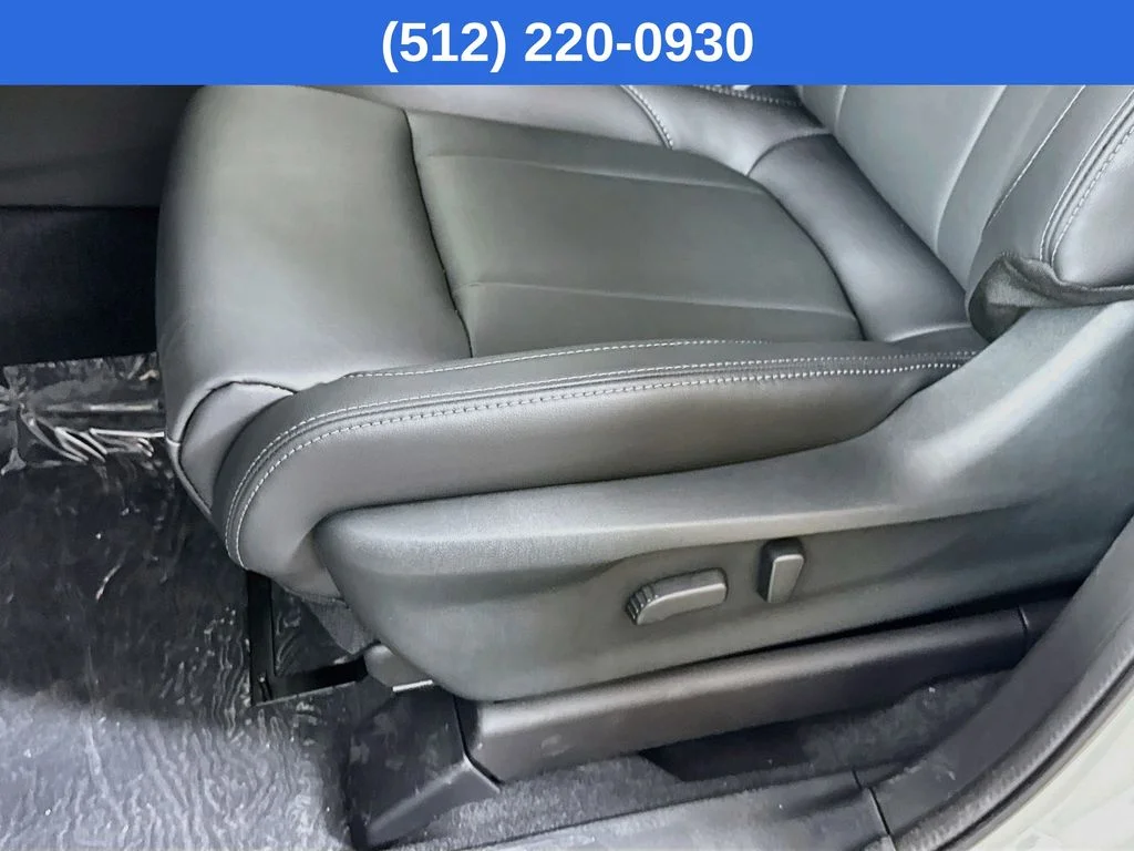 New 2026 CRYSTAL WHITE PEARL Subaru Premium 7-Passenger image 24
