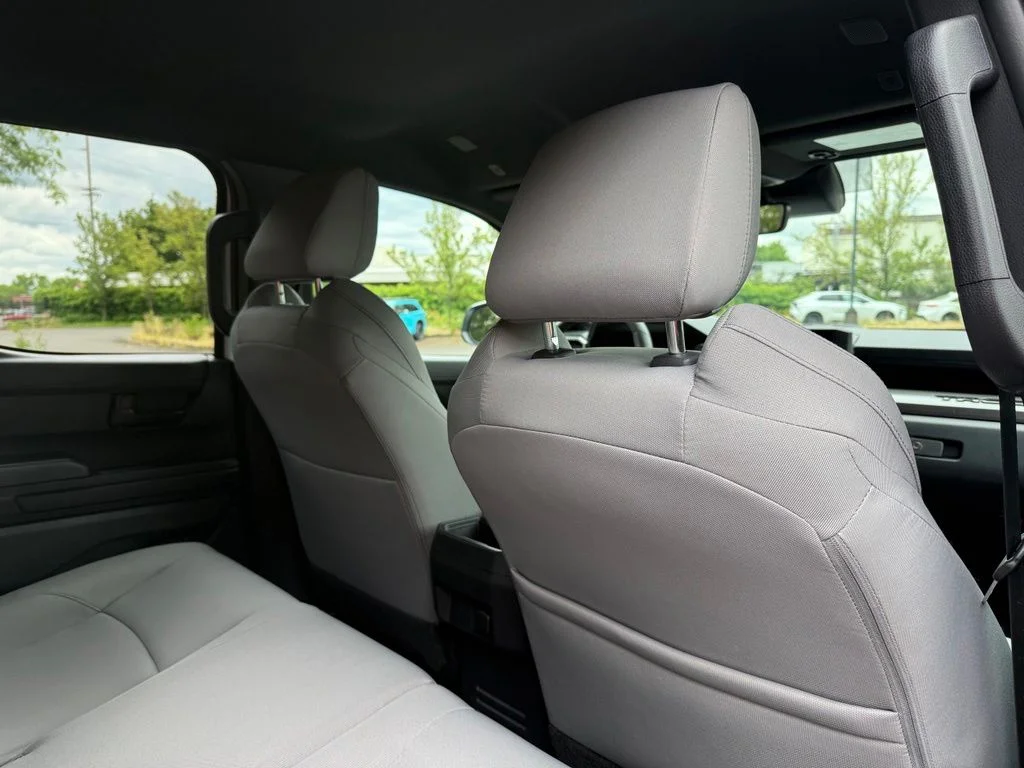 Used 2025 White Toyota SR5 image 17