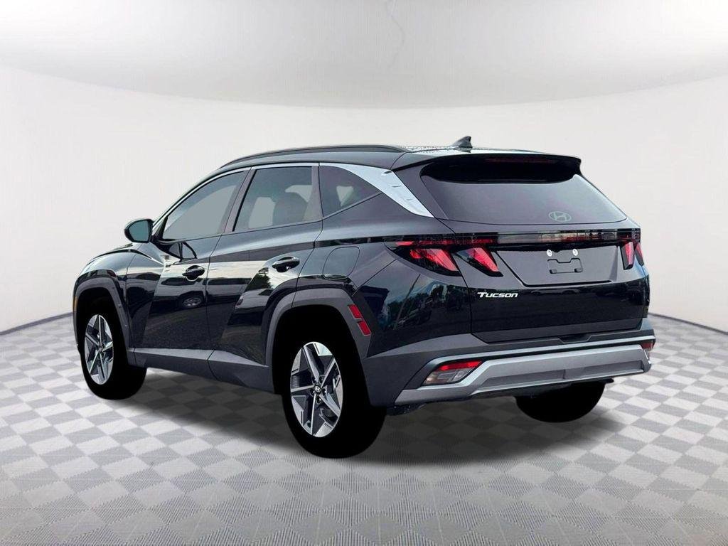 New 2026 Black Hyundai SEL FWD image 5