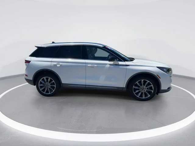 Used 2020 White Lincoln Standard image 8