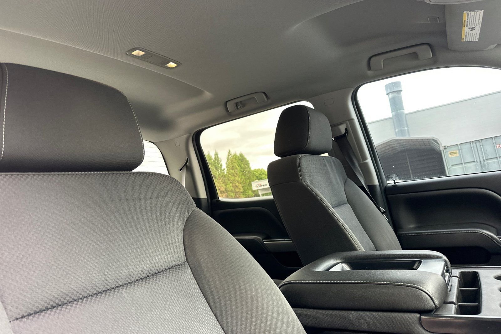 2018 Chevrolet Silverado 1500 LT - Photo 17