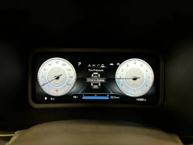 Used 2023 Black Hyundai Limited image 10