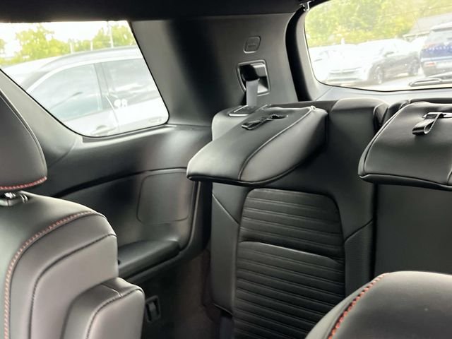 New 2026 Everest White Pearl TriCoat / Super Black Two-tone Nissan Rock Creek® image 23