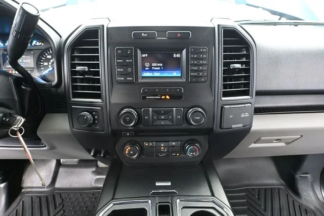 Used 2017 Blue Ford XL image 32