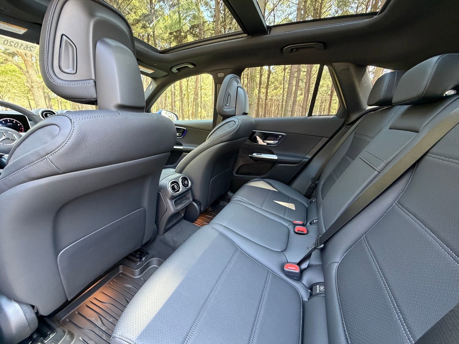 New 2026 Starling Blue Metallic Mercedes-Benz GLC 300 image 38