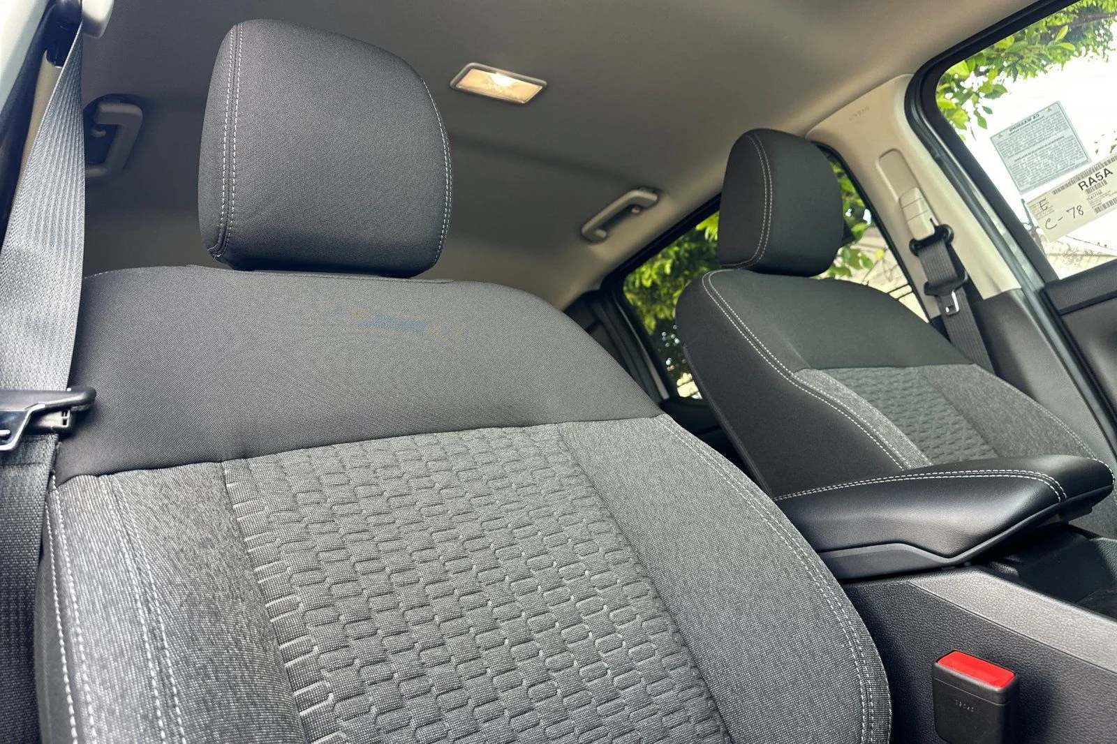 New 2026 Carbonized Gray Metallic Ford XLT image 12