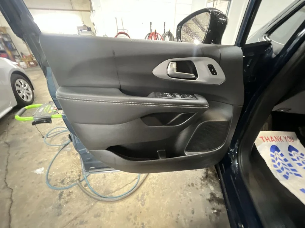 Used 2025 Blue Chrysler Limited image 13