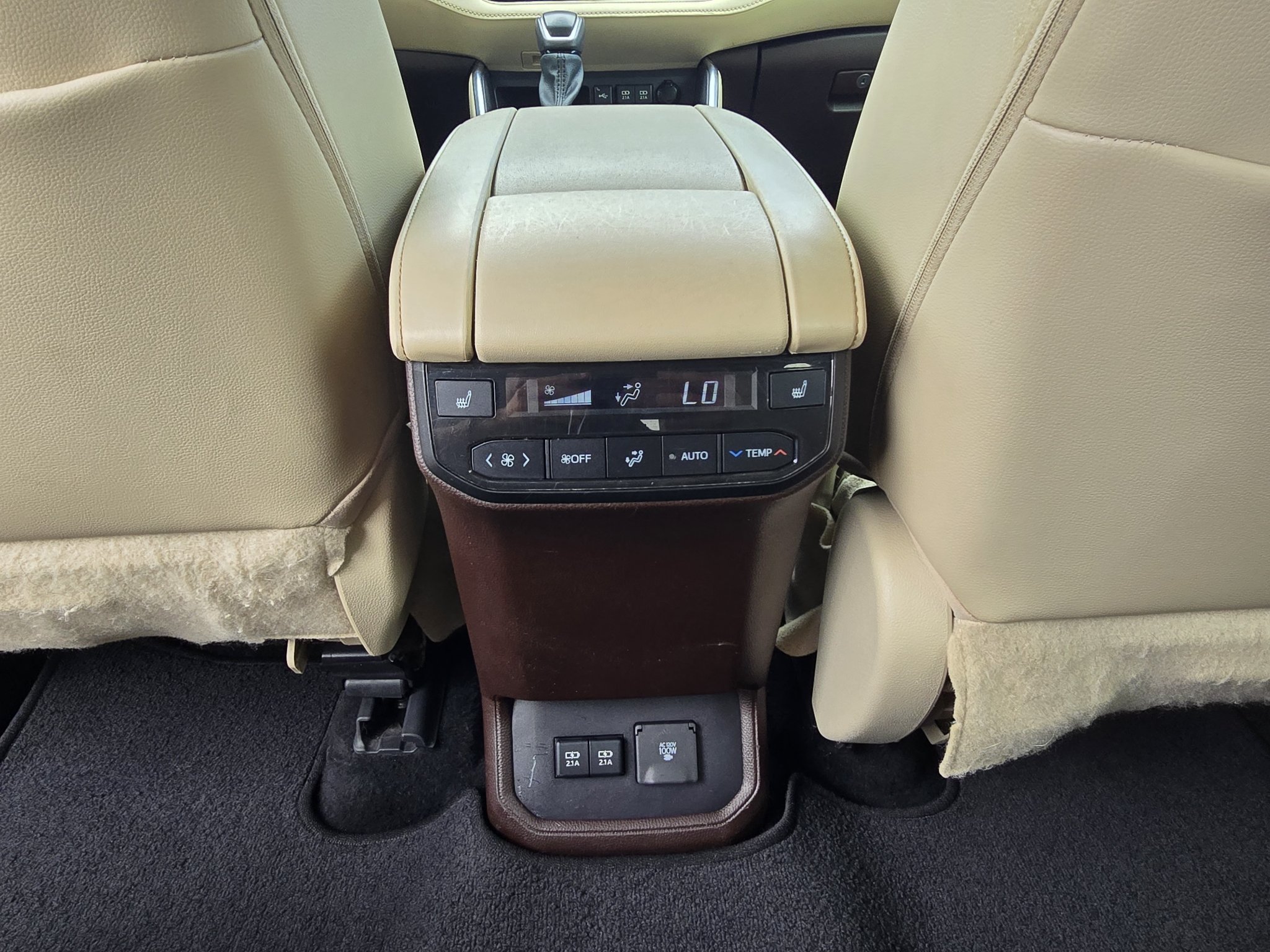 Used 2021 Midnight Black Metallic Toyota Platinum image 29