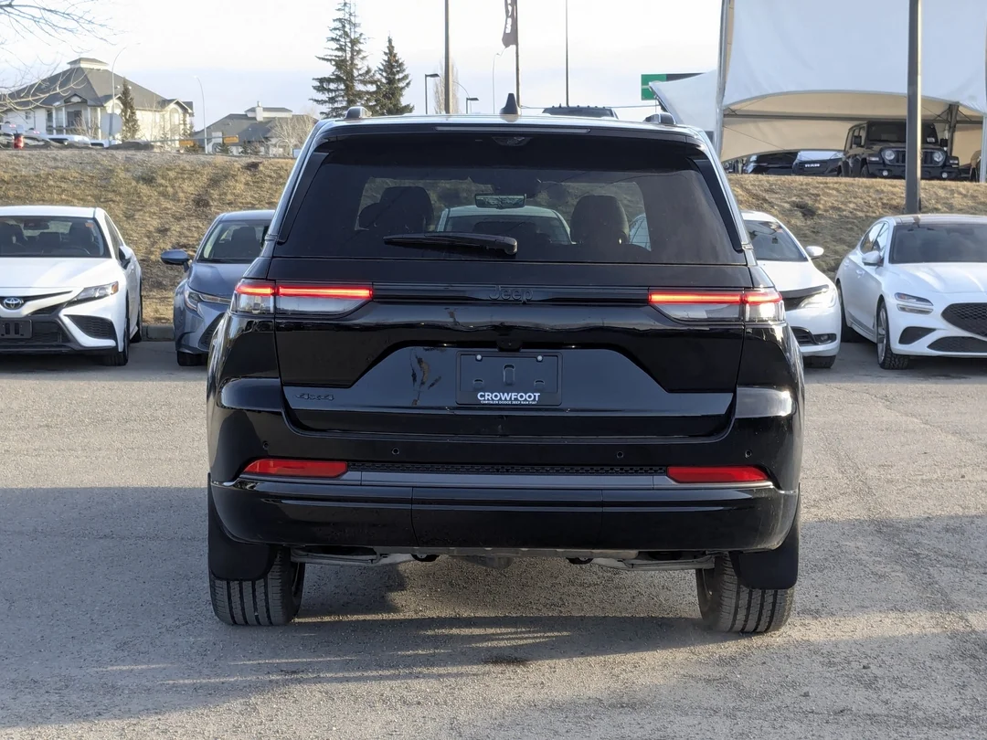 New 2026 Black Jeep Limited Reserve - - 4x4 - Panoramic Sunroof - Leather Seats - Adaptive Cruise Control & More! image 7