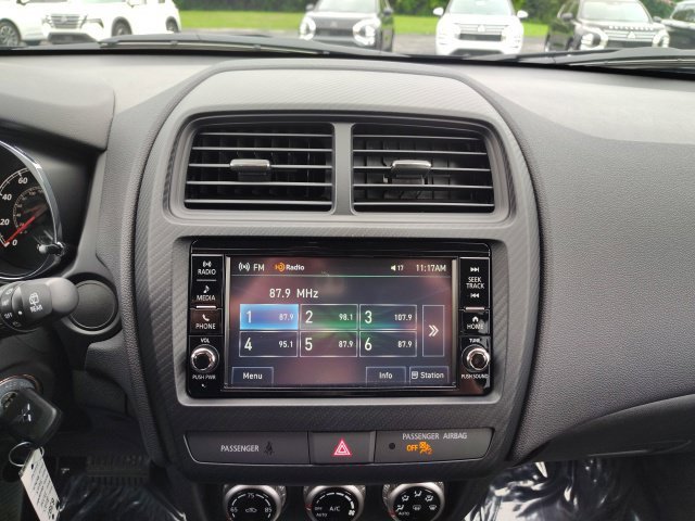 New 2027 Black Mitsubishi 2.0 S image 18