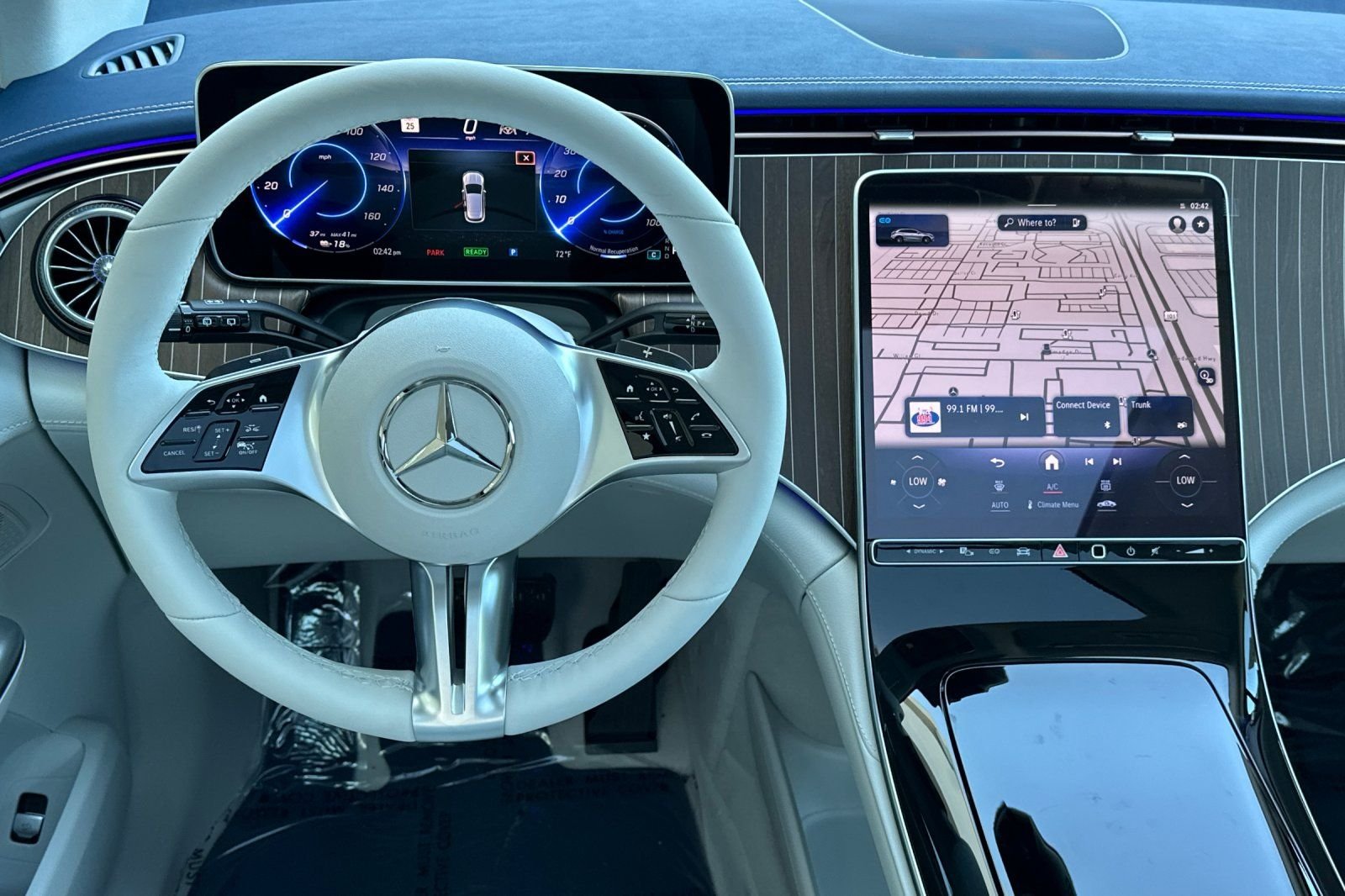New 2026 White/off-white Mercedes-Benz 320 SUV image 14