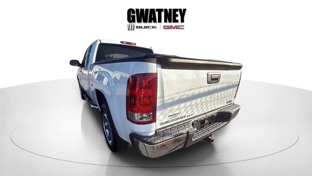 Used 2013 SUMMIT WHITE GMC SLE image 3
