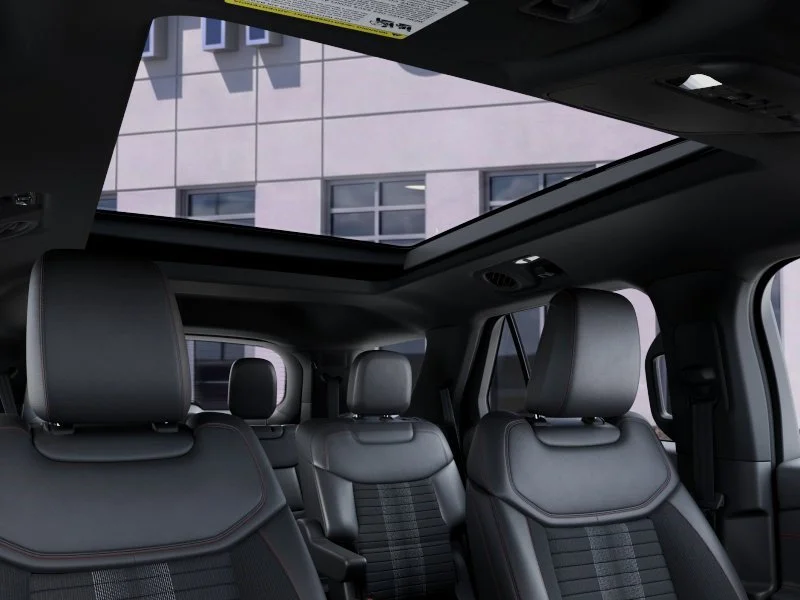 New 2027 Agate Black Metallic Ford ST-Line image 22
