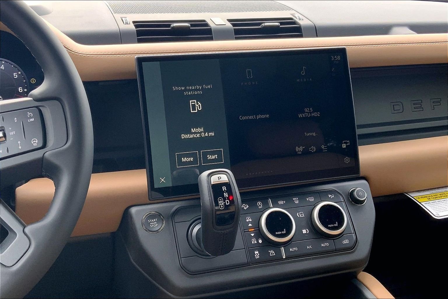 New 2026 Woolstone Green LAND ROVER X-Dynamic SE image 6