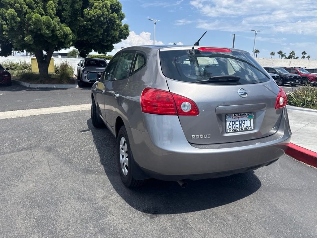Used 2010 Black Nissan S image 16