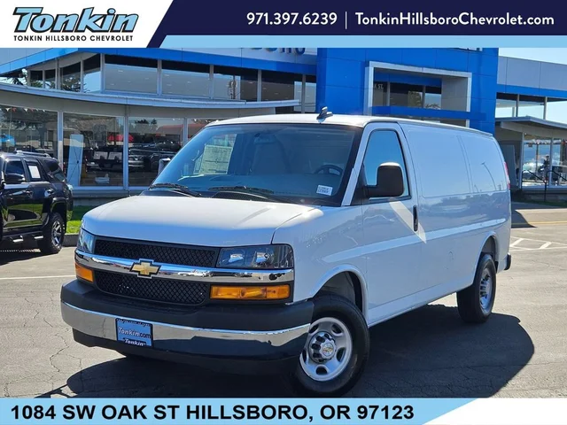 2025 Chevrolet Express Cargo WT