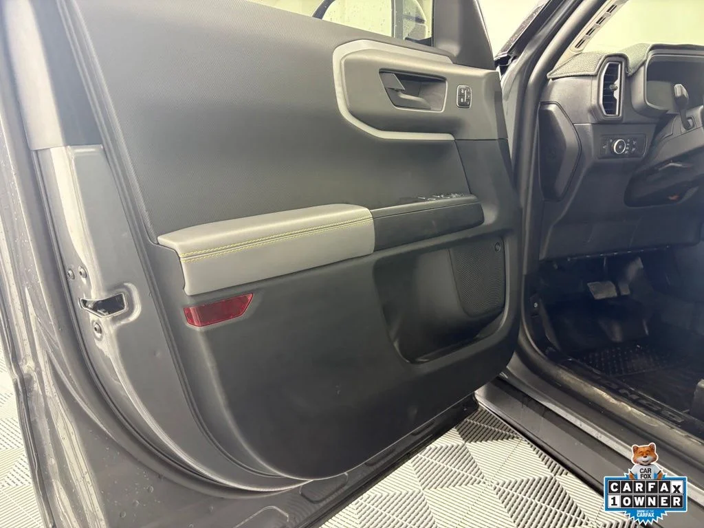 Used 2025 Gray Ford Badlands image 15