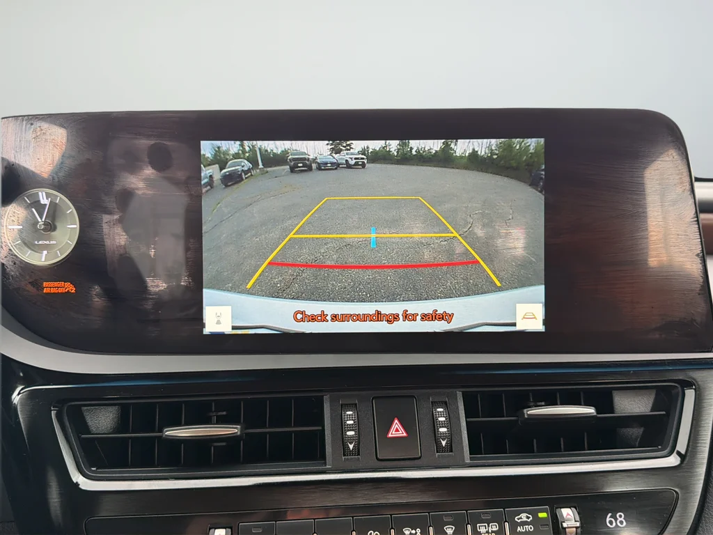 Used 2024 White Lexus 350 image 15
