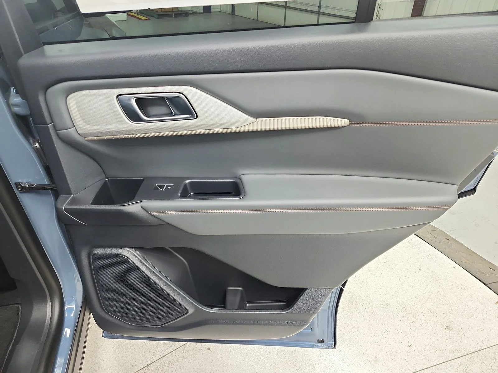 Used 2026 Vapor Blue Metallic Ford Active image 42