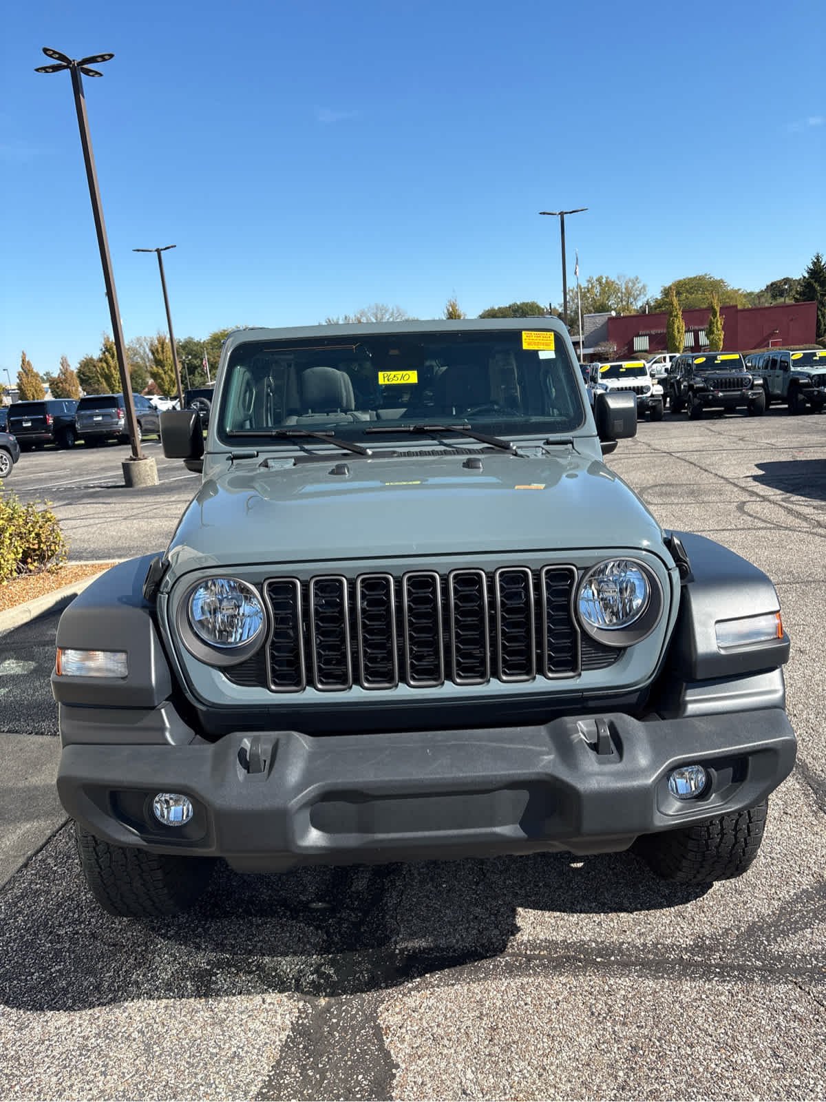 Used 2024 Anvil Clear Coat Jeep Sport S image 5