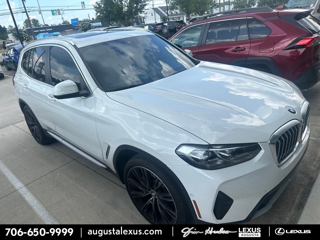 Used 2024 Alpine White BMW sDrive30i image 1