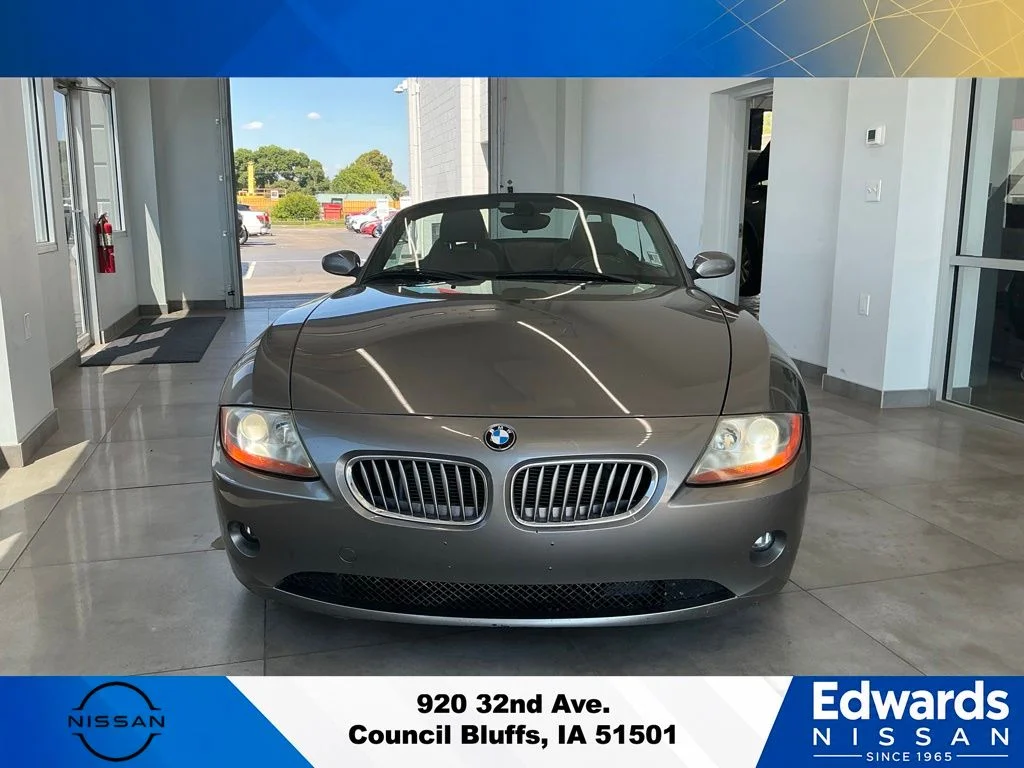 Used 2003 Gray BMW 3.0i image 3