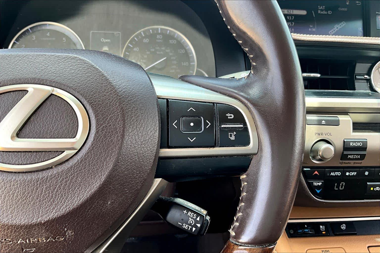 Used 2016 Atomic Silver Lexus  image 22