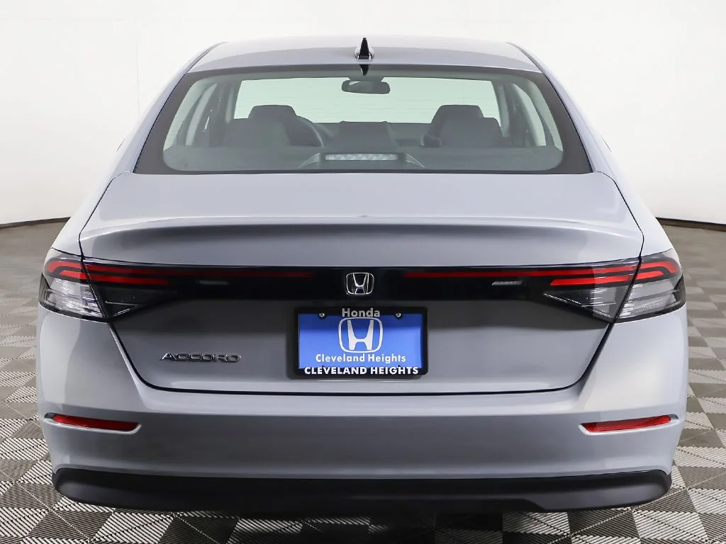 New 2026 Urban Gray Pearl Honda SE image 7