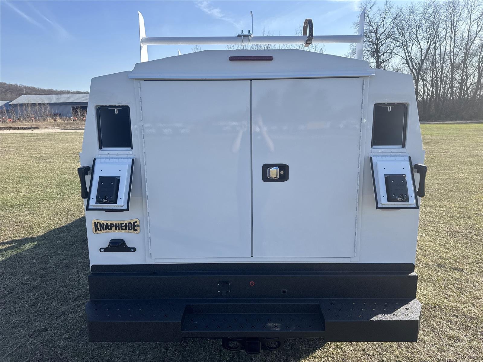 New 2026 Oxford White Ford XL image 5