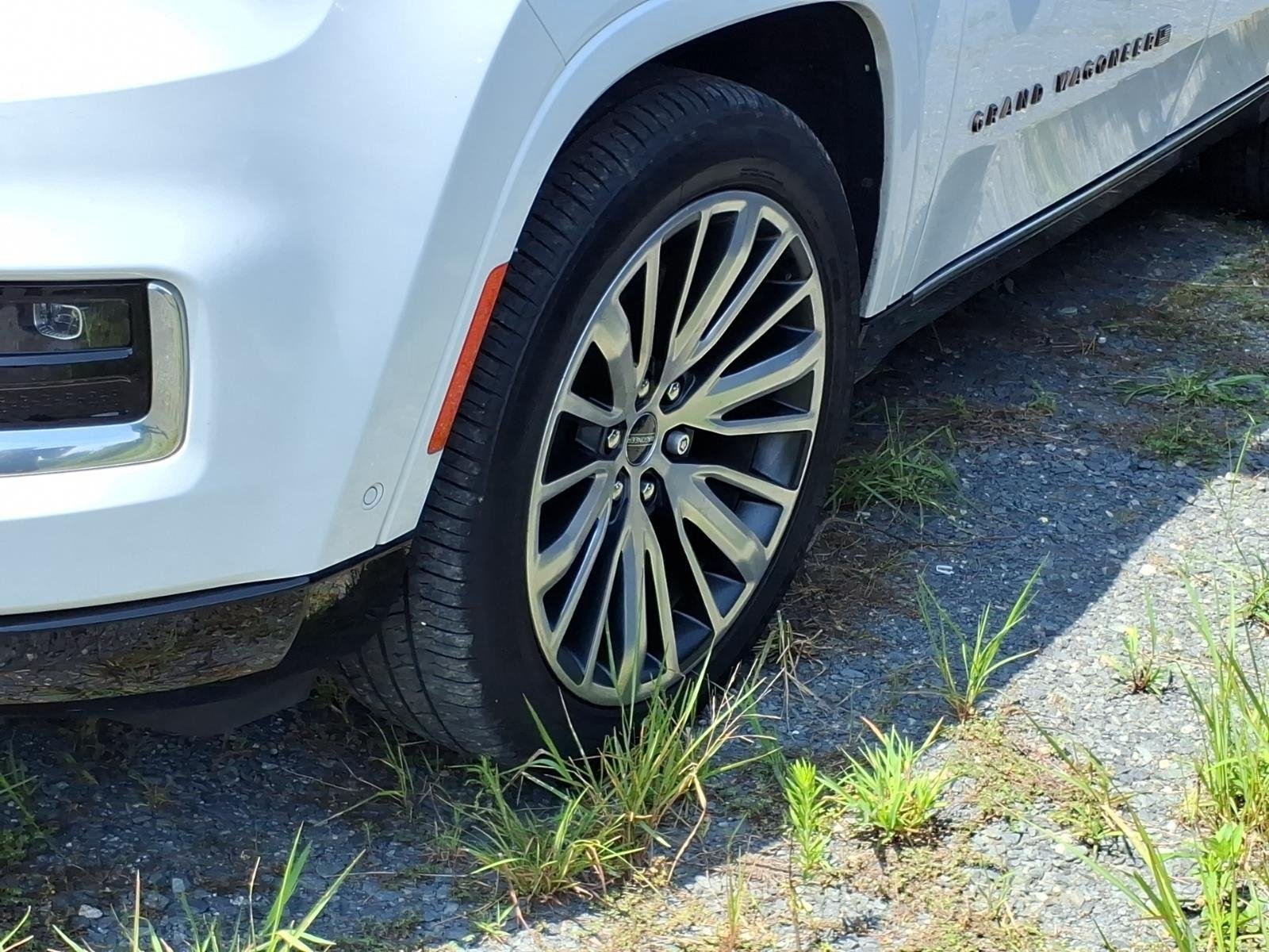 Used 2023 Bright White Clearcoat Jeep Series III image 3