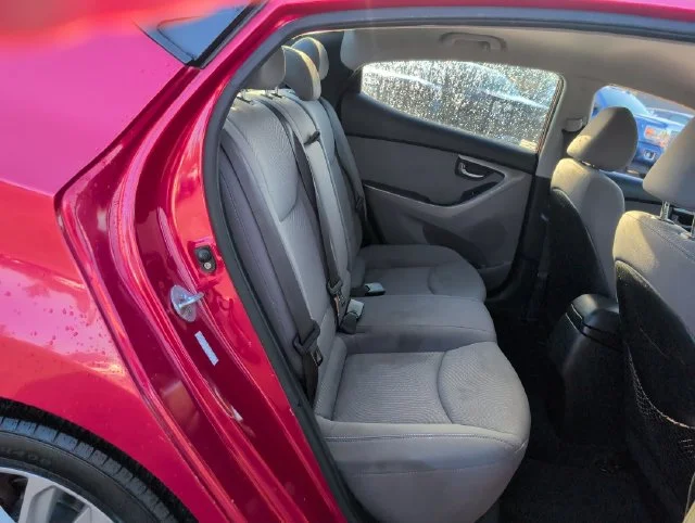 Used 2016 Red Hyundai SE image 24