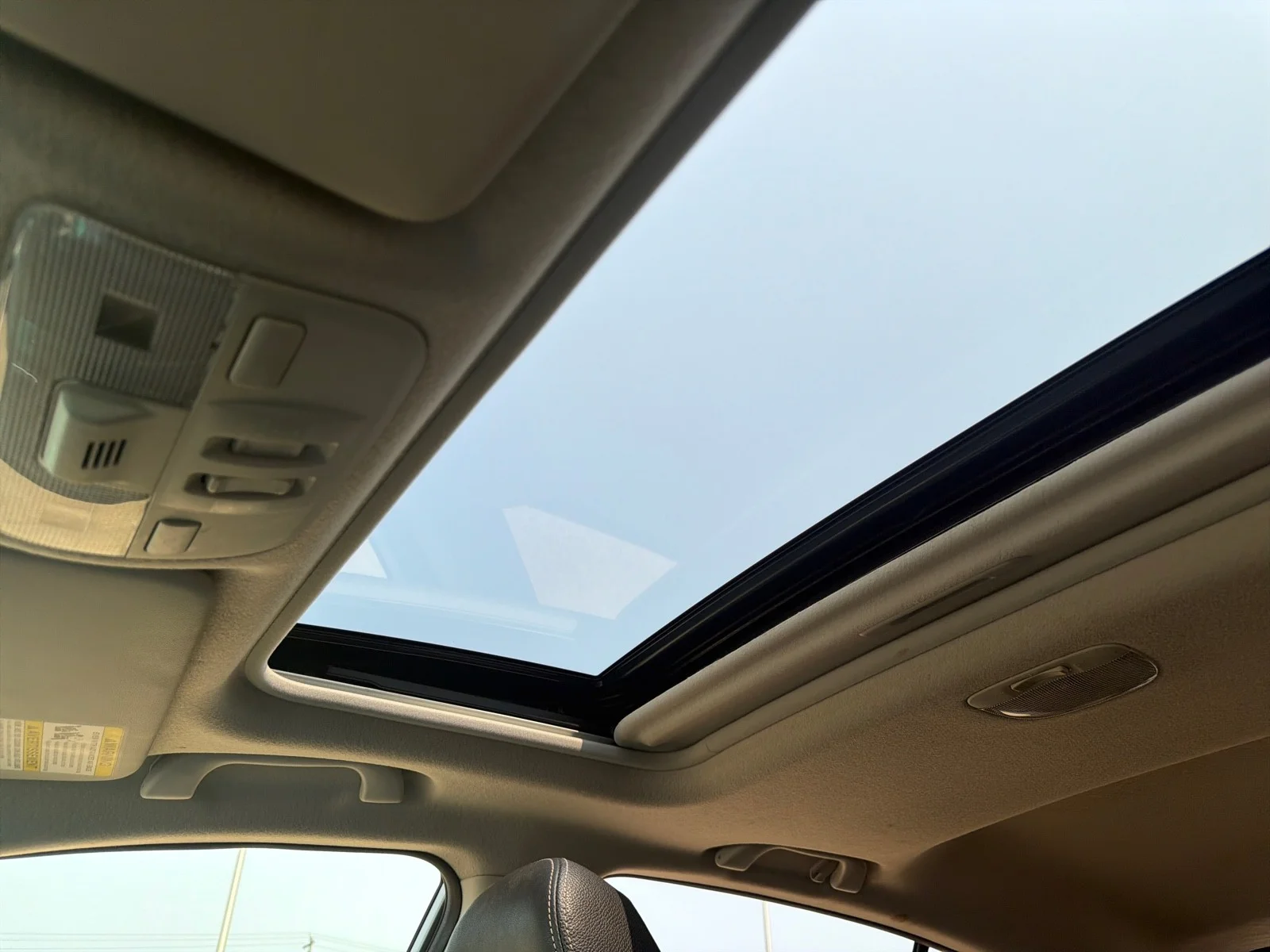Used 2013 Ice Silver Metallic Subaru Limited image 18
