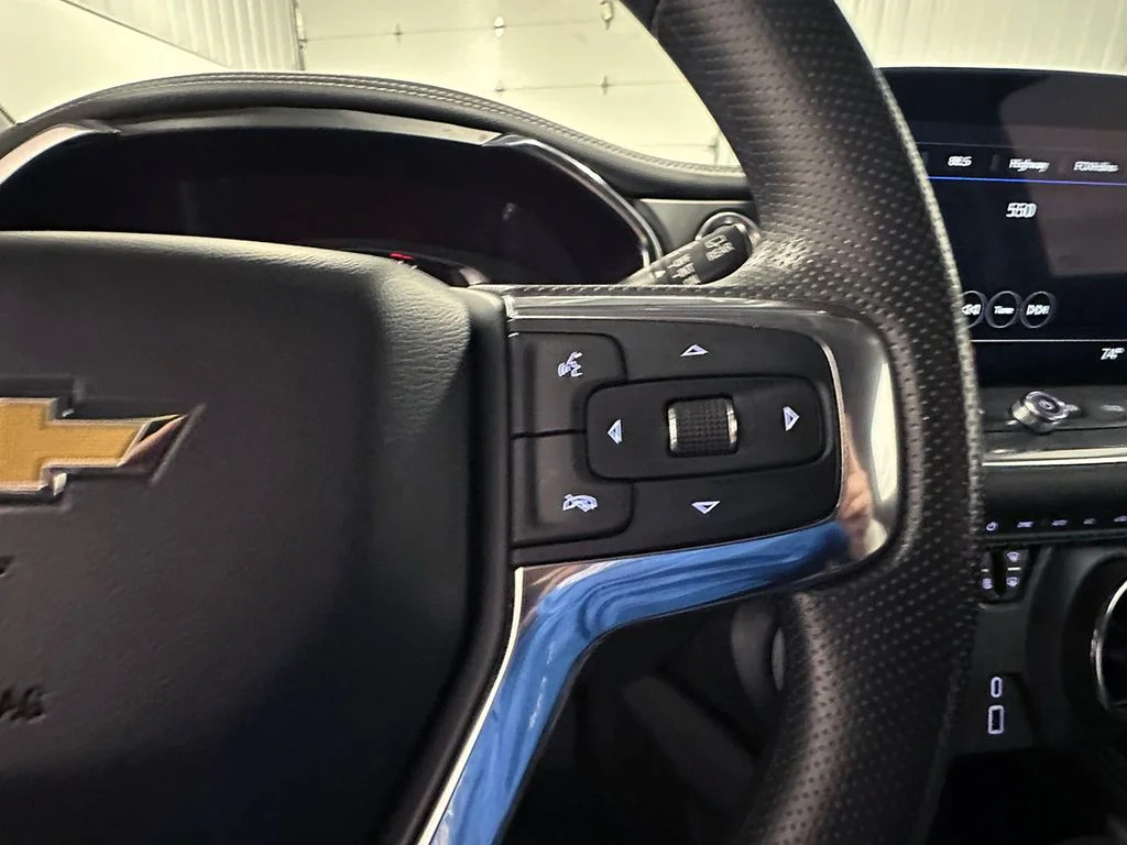Used 2025 Blue Chevrolet LT image 36