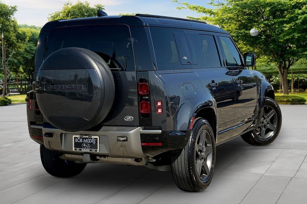 Used 2021 Gray Land Rover X-Dynamic HSE image 6