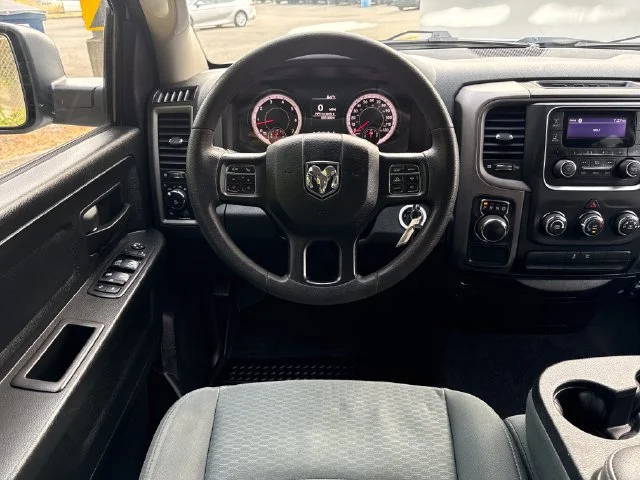 Used 2018 Bright White Clearcoat Ram Express image 18
