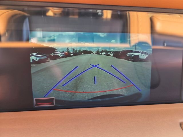 Certified Used 2022 ULTRA WHITE Lexus 500 image 24