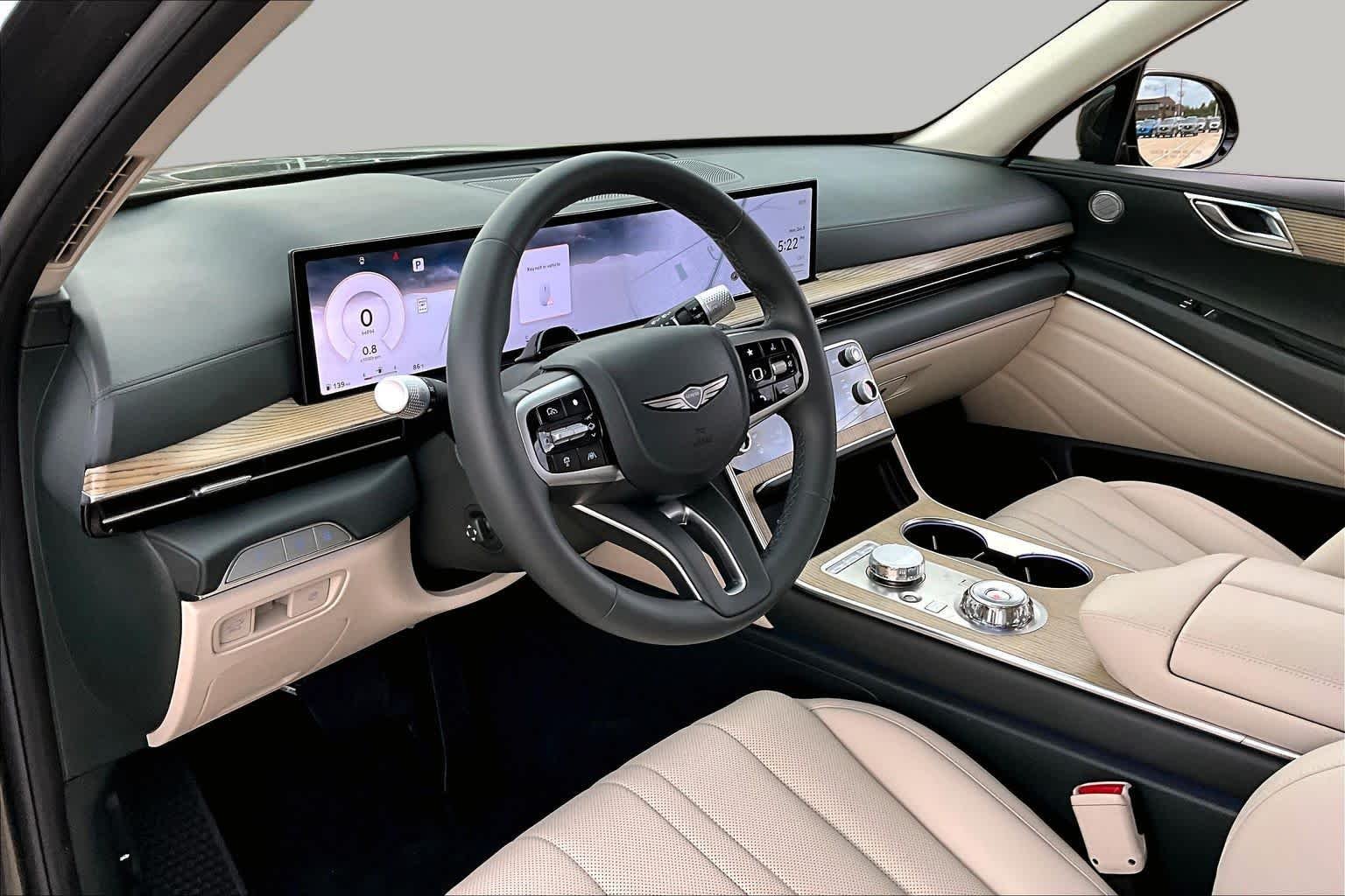 Certified Used 2025 Makalu Gray Genesis 2.5T Select image 18