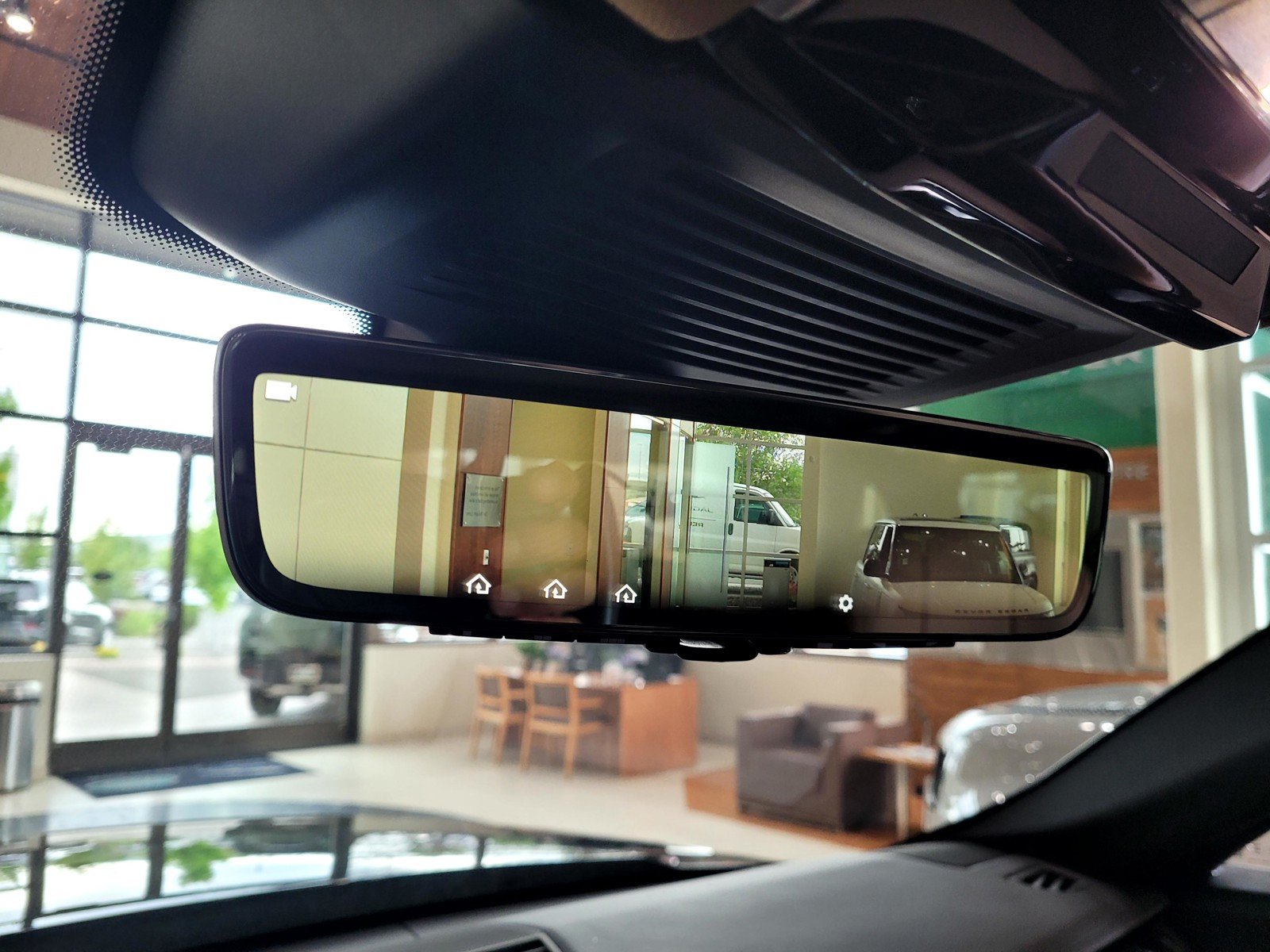 New 2026 British Racing Green Land Rover Autobiography image 9