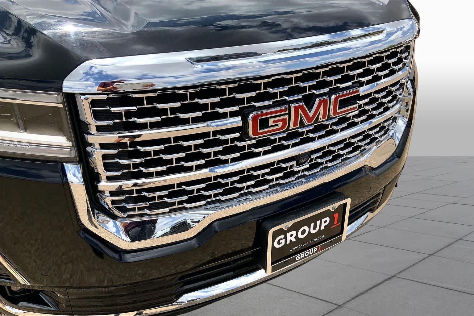 Used 2023 Ebony Twilight Metallic GMC Denali image 37