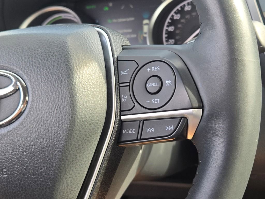 Used 2024 Silver Toyota Hybrid XLE image 29
