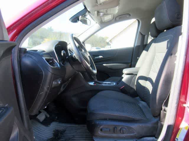 2020 Chevrolet Equinox LT photo 2